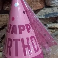 Happy Birthday parti csákó rózsaszín – Születésnapi papírcsákó 6 db