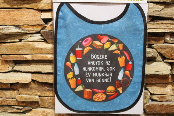 vicces előke "büszke vagyok"