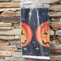 tökös pókos műanyag asztalterítő 1,4 m x 2,6 m (halloween)