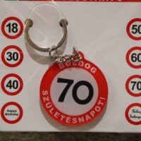 sebességkorlátozó kulcstartó plexi (70.szülinap)