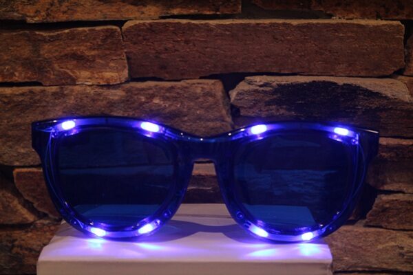 világító szemüveg nagy ledes (kék ) (szilveszter)