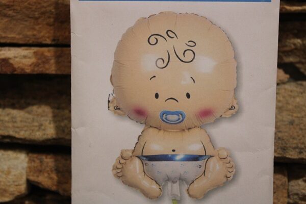 kisbabás fólia lufi 45x68 cm – kék pelenkás baby shower dekoráció