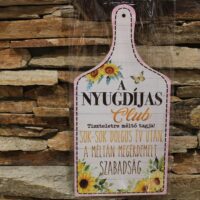 fa vágódeszka dekoráció a nyugdíjas club 