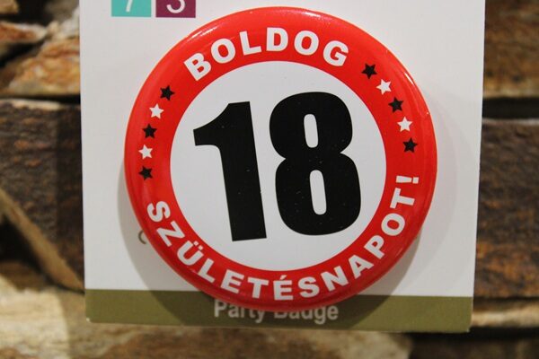 kitűző boldog 18 születésnapot (18.szülinap)