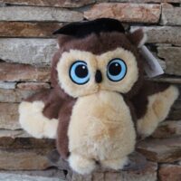 ballagási plüss bagoly talársapkával – 26 cm