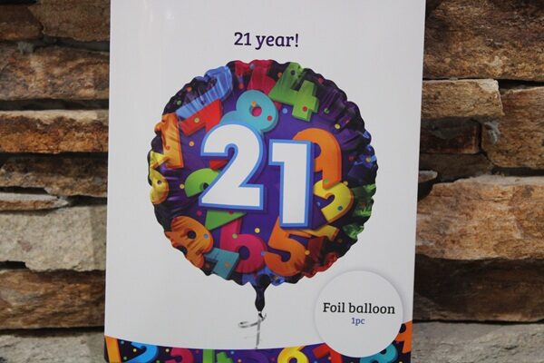 21-es születésnapi fólia lufi 45 cm – Színes számmintás Birthday lufi (21.szülinap)
