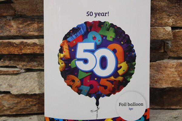50 es születésnapi fólia lufi 45 cm – színes számmintás birthday lufi (50.szülinap)