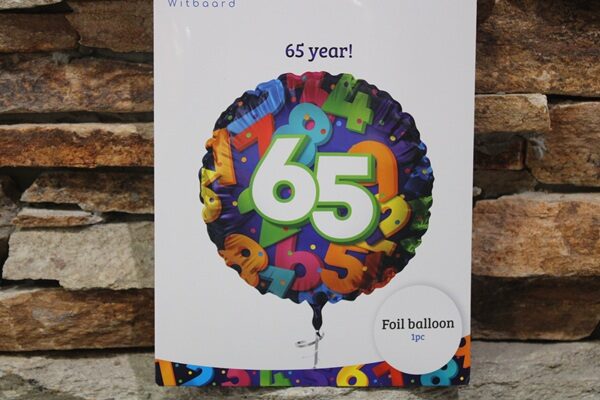 65-ös születésnapi fólia lufi 45 cm – Számos Birthday lufi