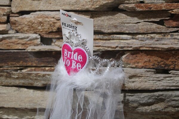 bride to be korona fátyollal – ezüst menyasszonyi tiara lánybúcsúra
